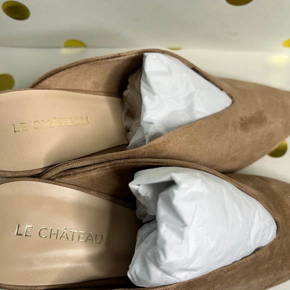 Le Chateau beige suede point toe mules heels - Picture 4 of 7